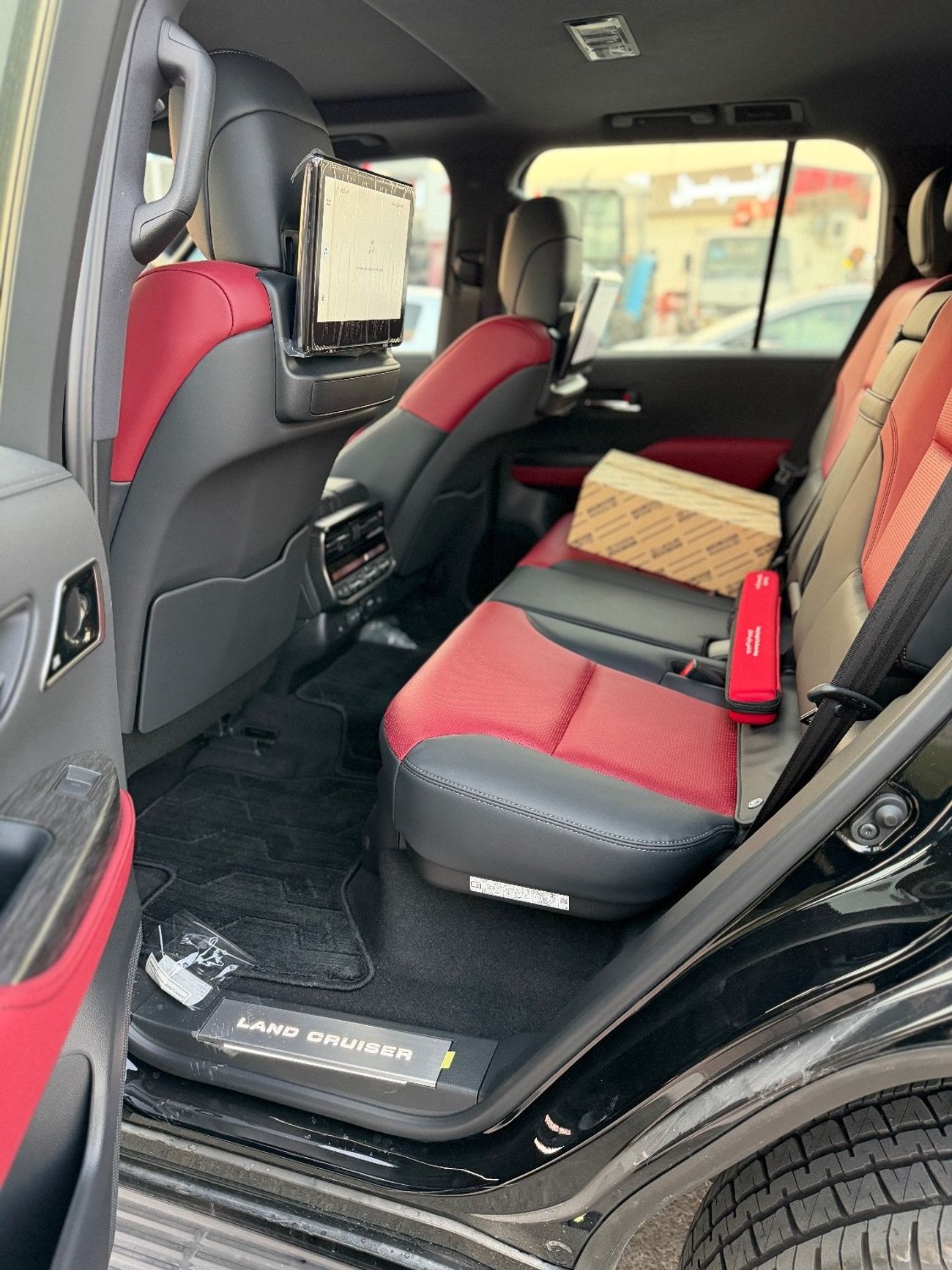 تويوتا لاند كروزر VXR 3.5L