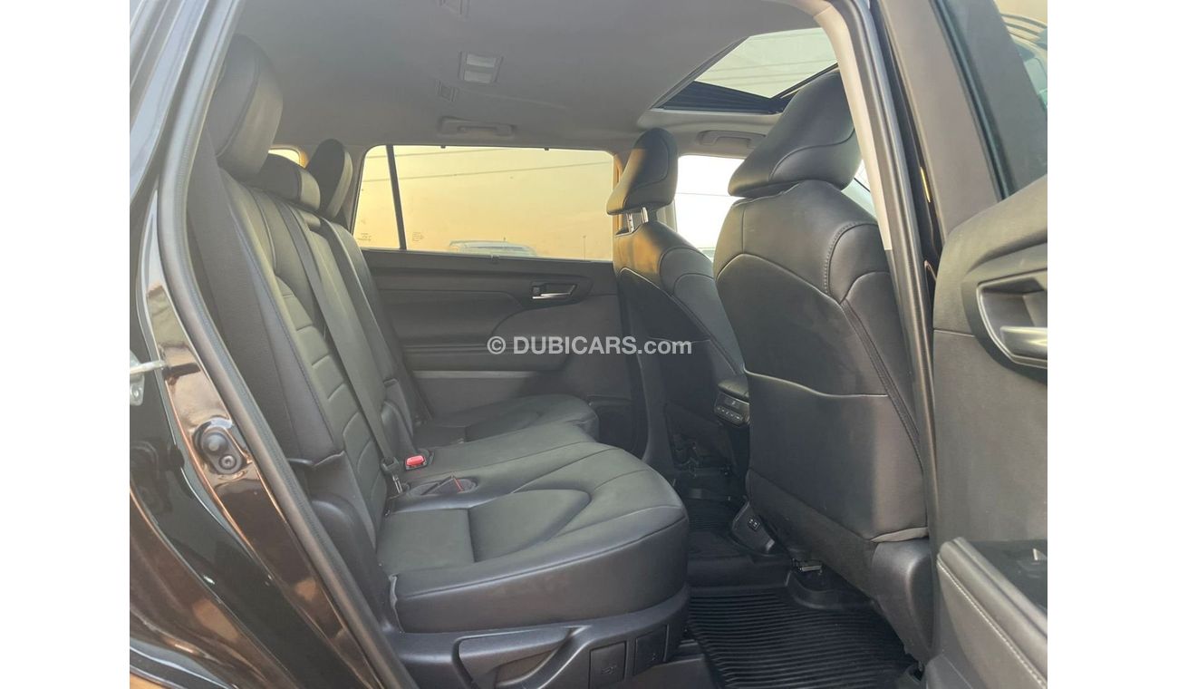 Toyota Highlander 2020 Toyota Highlander XLE AWD/ EXPORT ONLY / فقط للتصدير