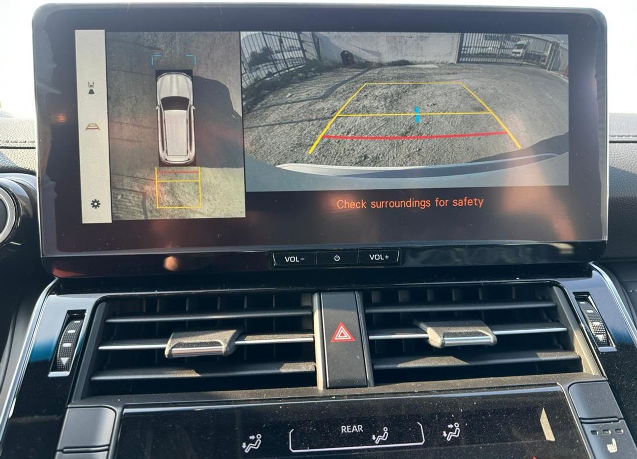 Toyota Land Cruiser VX 3.5L FULL WITH RADAR AND JBL