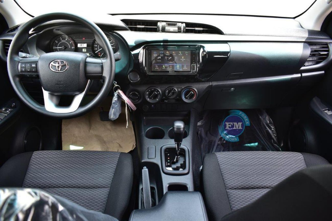 تويوتا هيلوكس Double Cab Pickup DLX-G 2.4L Diesel 4WD Automatic