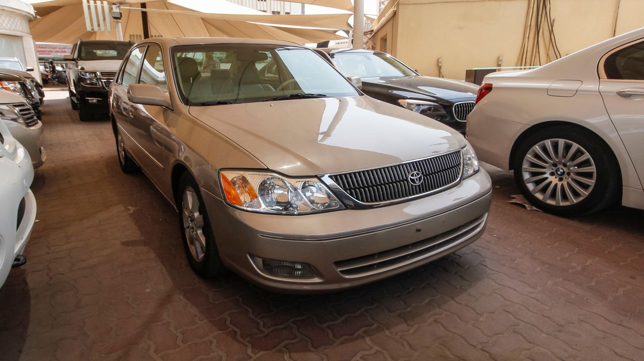 Used Toyota Avalon XLS 2000 for sale in Dubai 28294