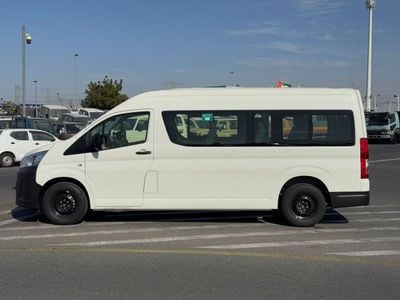 Toyota Hiace DX