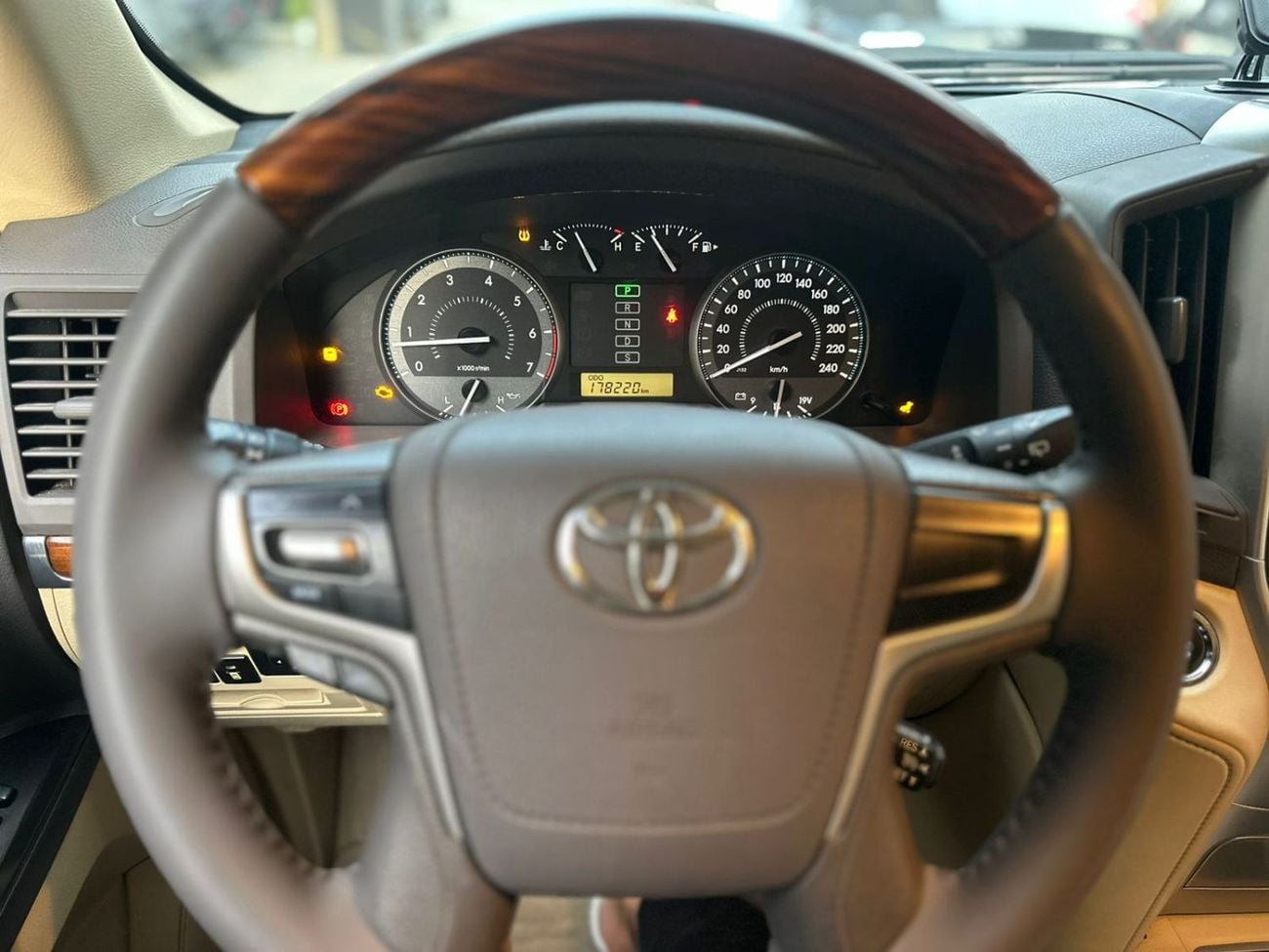 Toyota Land Cruiser GXR