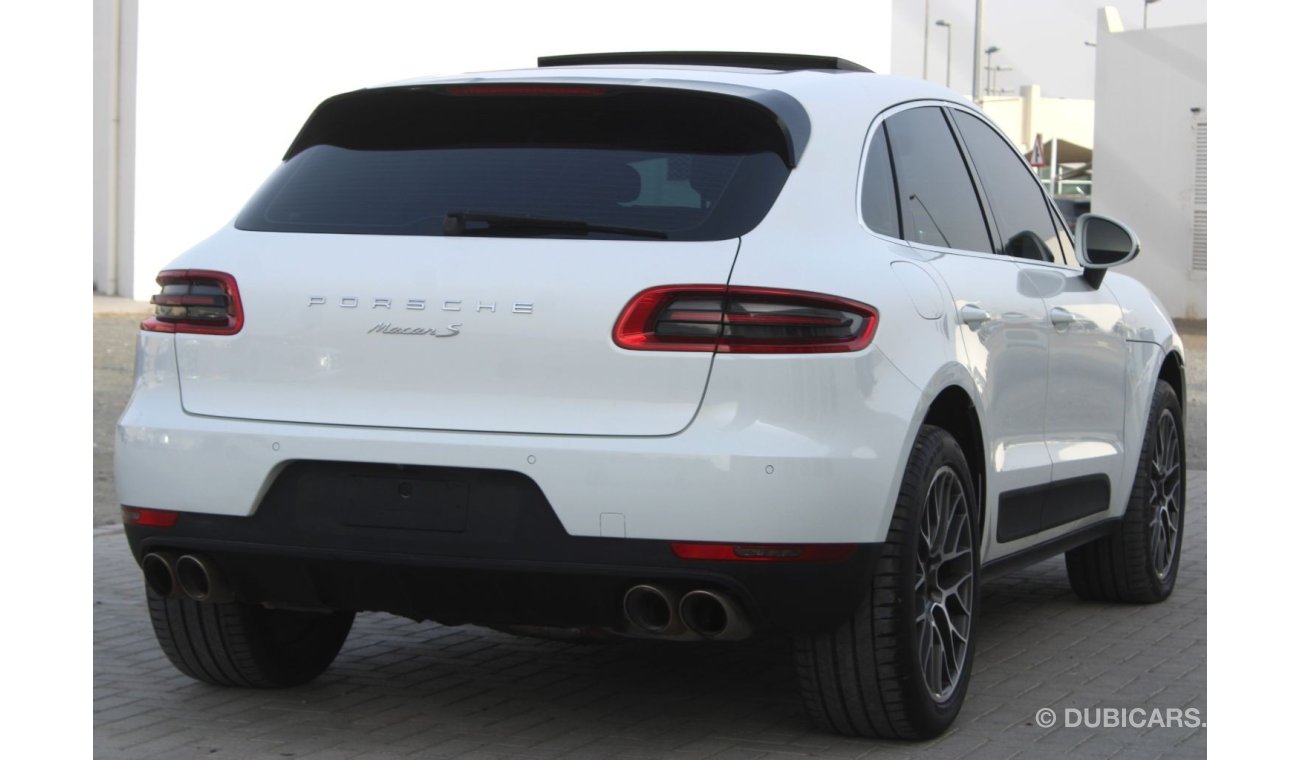 Porsche Macan S PORCHE MACAN S 2015 WHITE FULL OPTION GCC EXCELLENT CONDITION WITHOUT ACCIDENT