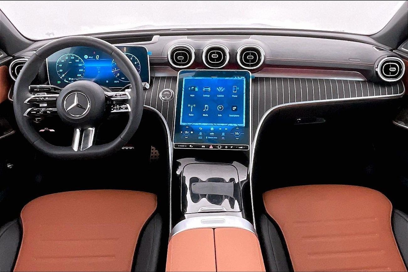 مرسيدس بنز C 200 Premium + (AMG Line) | سنة ضمان مجانية | خالية من أضرار الفيضانات