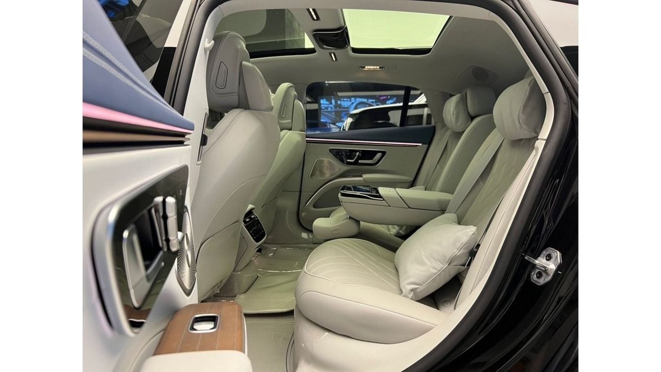 Mercedes-Benz EQS 580 Premium + Mercedes EQS 580 First Edition. GCC