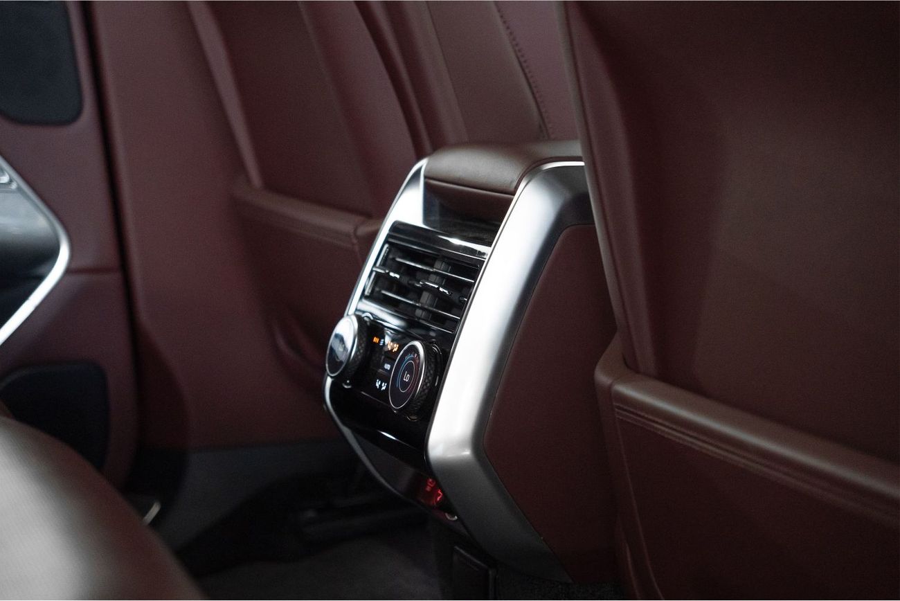 Land Rover Range Rover HSE P530 4.4L