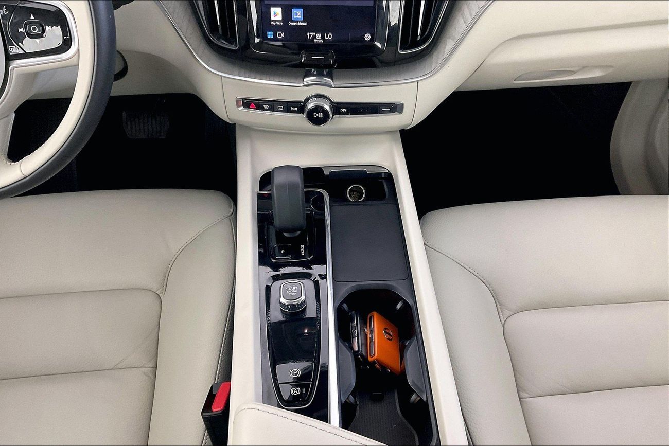 فولفو XC 60 B5 Core | شامل الضمان | 0 ﺪﻔﻋﺓ ﺃﻮﻟﻯ