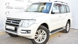 ميتسوبيشي باجيرو 3.8L V6 AWD 2015 GCC SPECS WITH WARRANTY