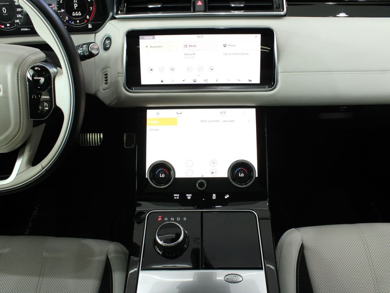 Land Rover Range Rover Velar | R-Dynamic | V4