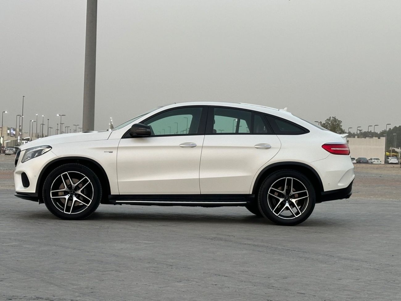 مرسيدس بنز GLE 43 AMG موديل 2019 خليجي مالك واحد من الوكاله فل مواصفات بانورما مالك اول الموتر مخزن