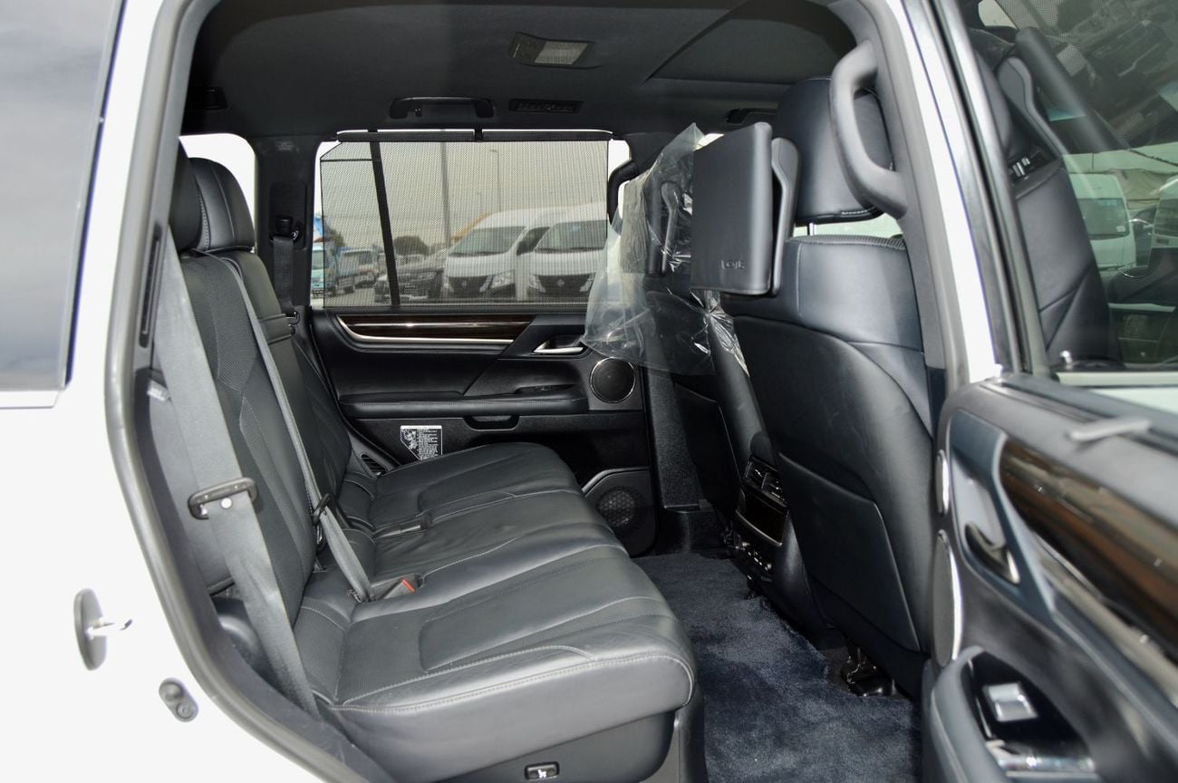 لكزس LX 570 SIGNATURE Right Hand Drive  Year: *2019* *Full option* Engine: 5.7L V8