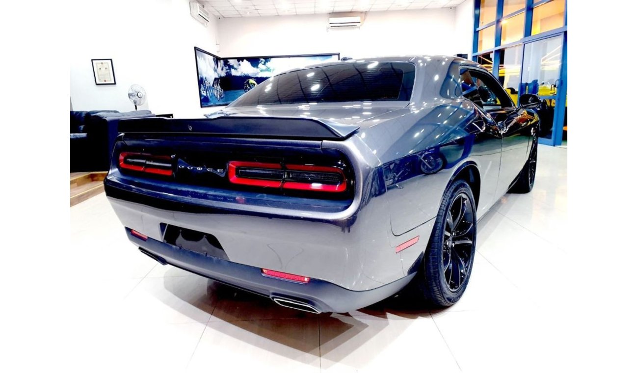 Dodge Challenger V6 - 2016 - ONE YEAR WARRANTY - ( 920 AED PER MONTH )