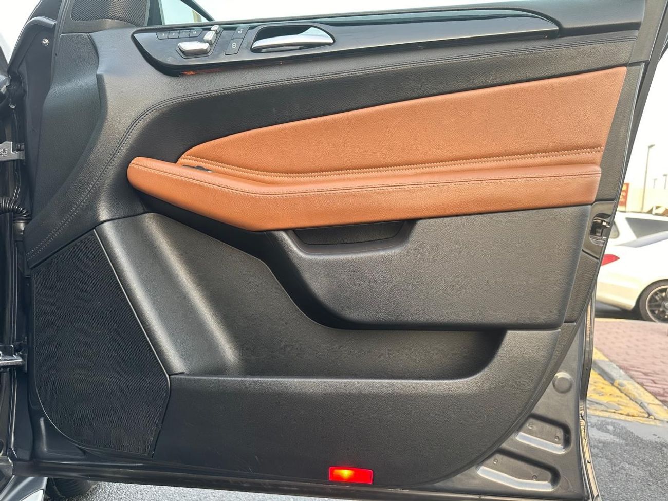 مرسيدس بنز GLE 400 AMG Mercedes GLE 400_GCC_2016_Excellent Condition _Full option