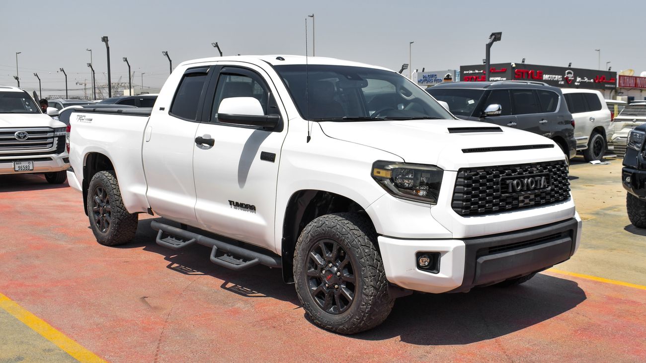 Used Toyota Tundra 2019 for sale in Dubai - 747826
