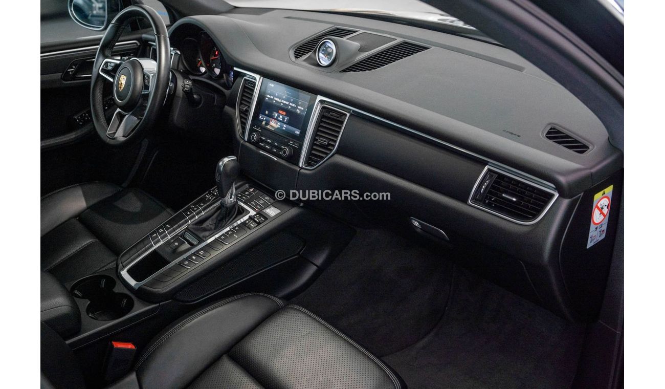 Porsche Macan Std 2018 Porsche Macan / Full Porsche Service History / 2 Years Alex Renner Motors Service Pack