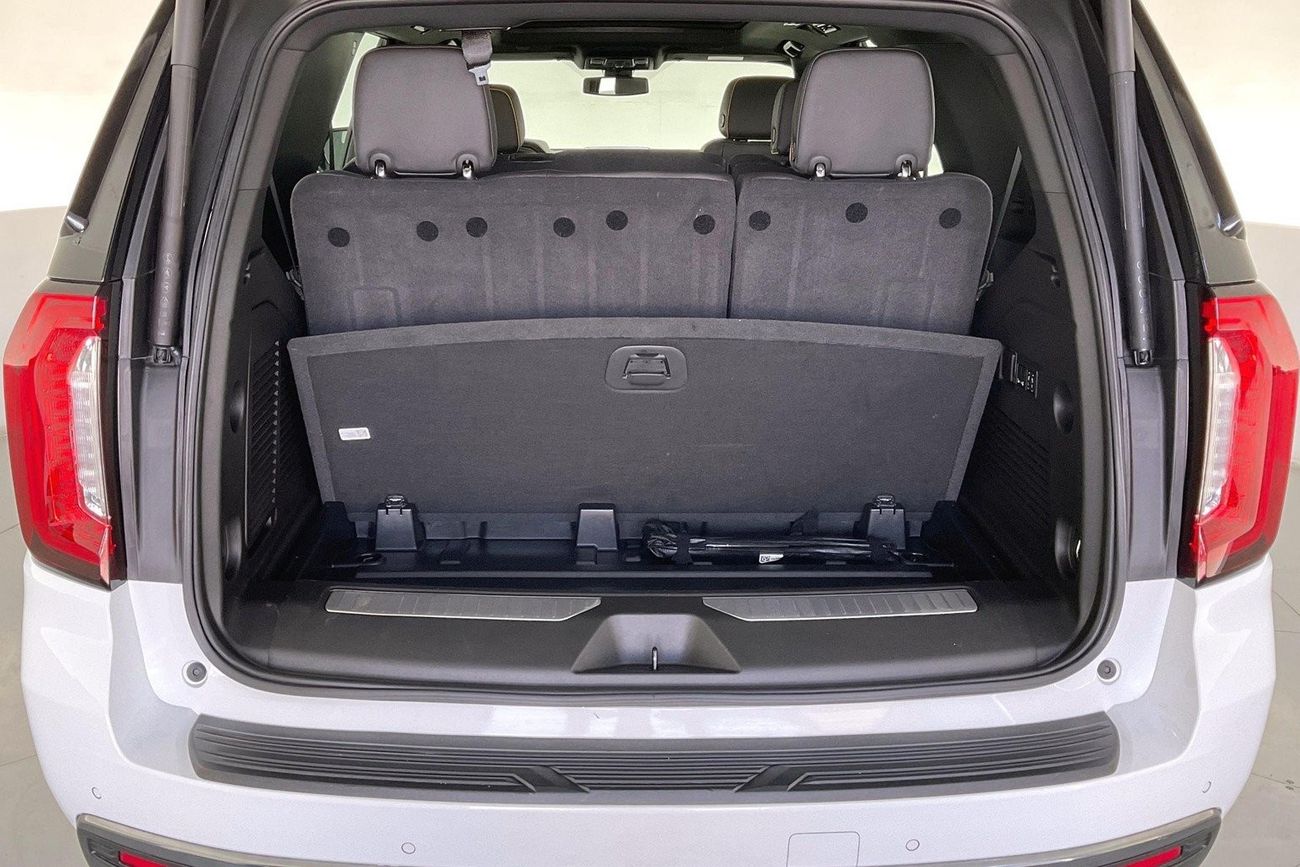 GMC Yukon AT4| 1 year free warranty | Exclusive Eid offer