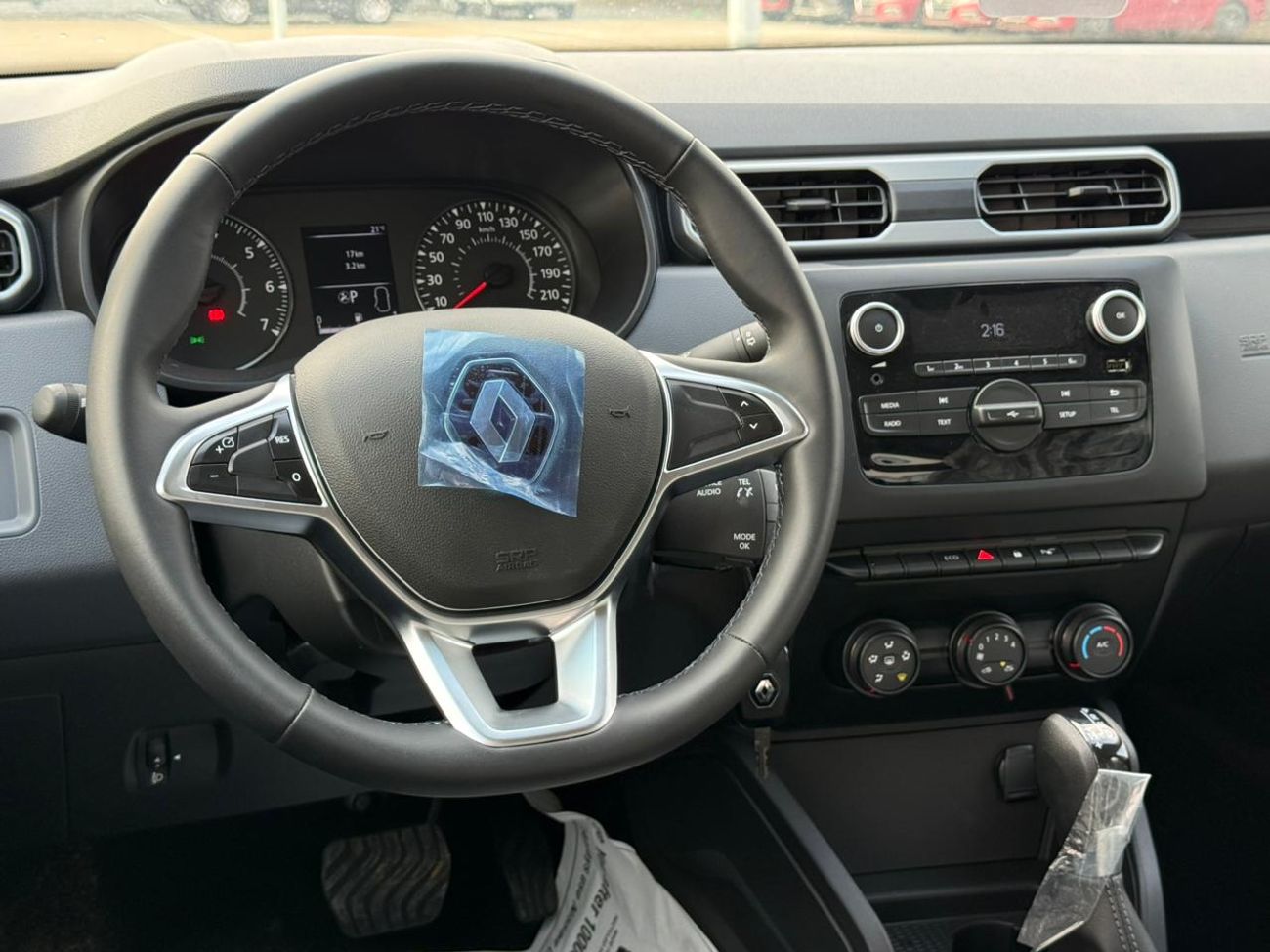 رينو داستر 1.5L Basic Option Petrol A/T