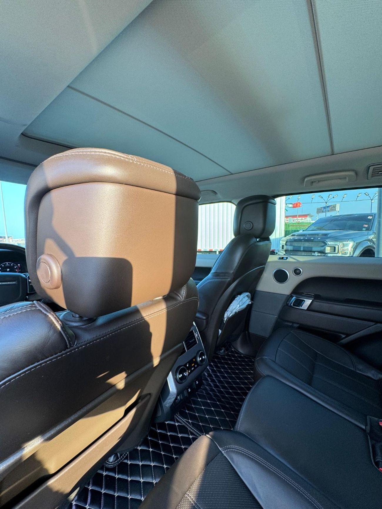 Land Rover Range Rover HSE 5.0L