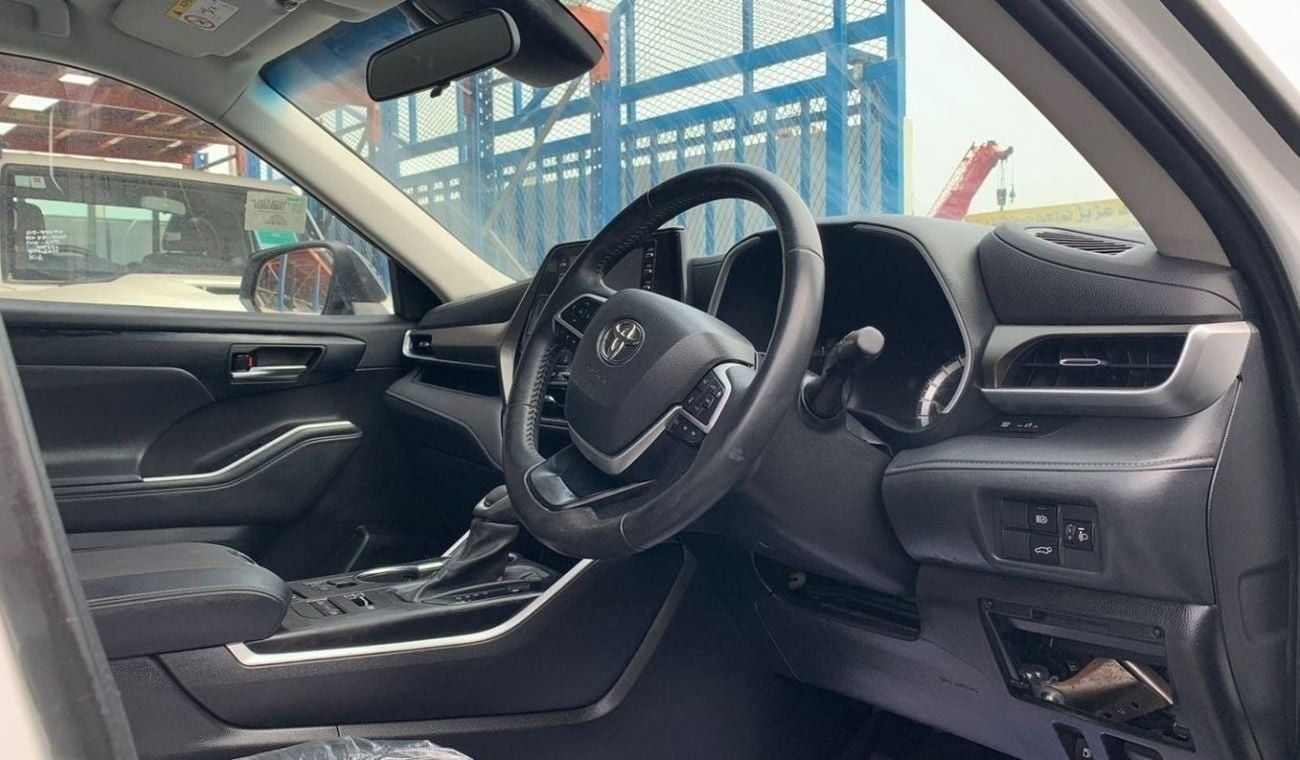 Toyota Highlander Petrol 3.5 Liter Right Hand Drive Automatic TV With Back Camera