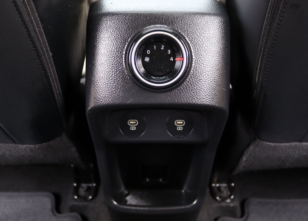 كيا كارينس EX SUNROOF - 1.6