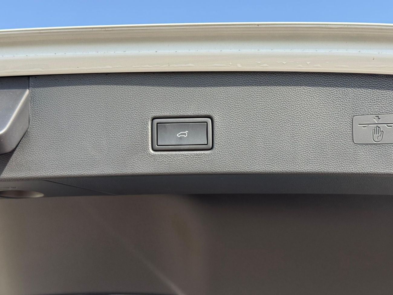 فولكس واجن T ROC 300TSI Black Edition 1.5L Petrol 2025 Export Price @ 72,500 AED