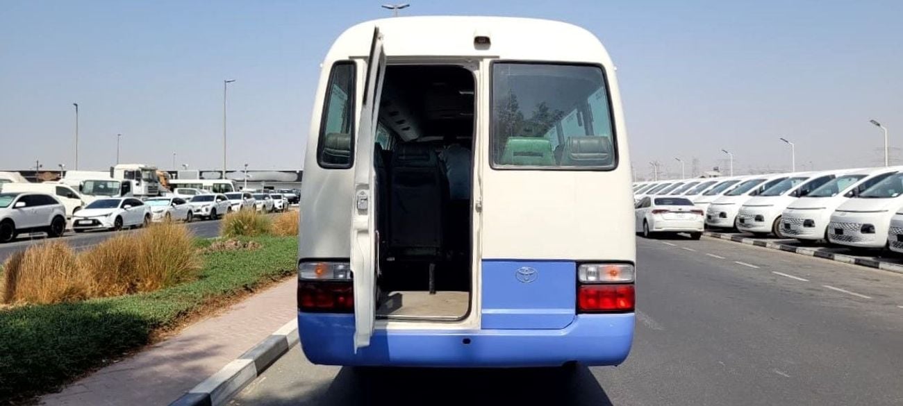 تويوتا كوستر -