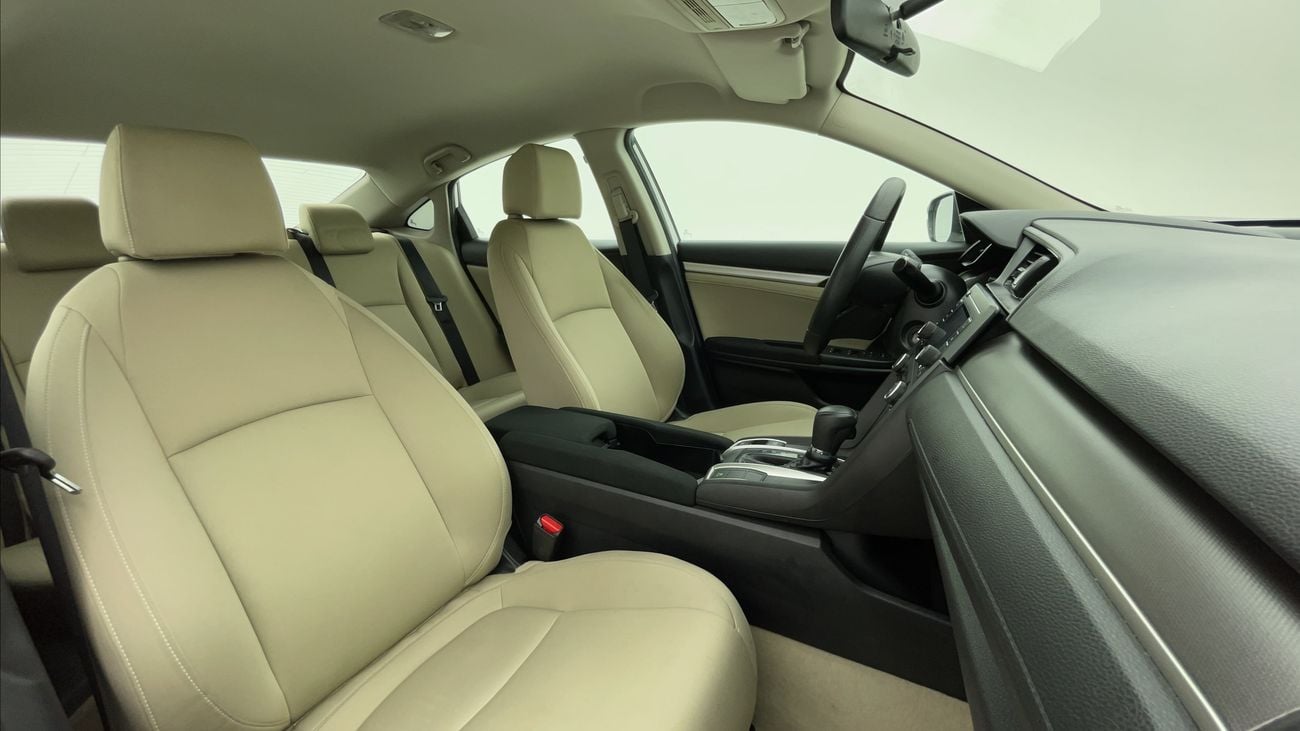 هوندا سيفيك DX 1.6 | بدون دفعة مقدمة | اختبار قيادة مجاني للمنزل