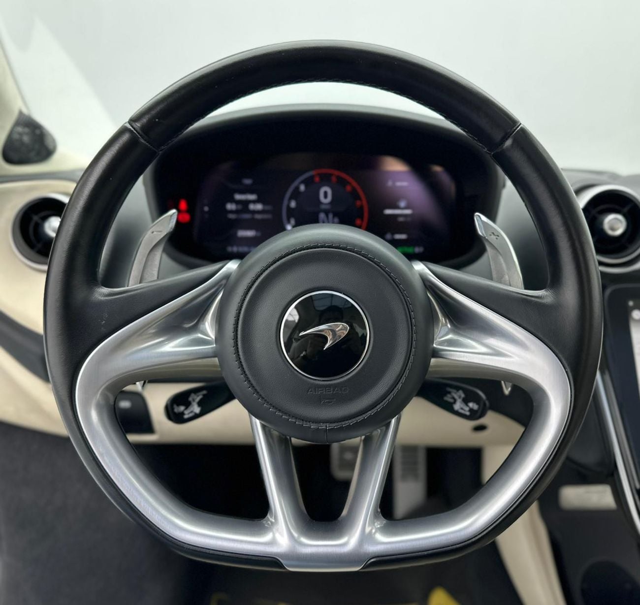 McLaren GT 2023 McLaren GT, 02/2027 McLaren Warranty + Service Contract, McLaren Full Service History, GCC