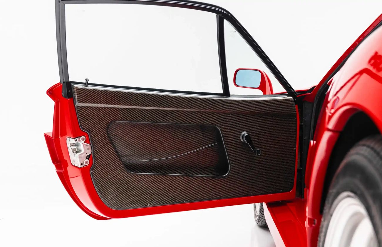 Ferrari F40 2.9L V-8 Twin-Turbocharged Engine