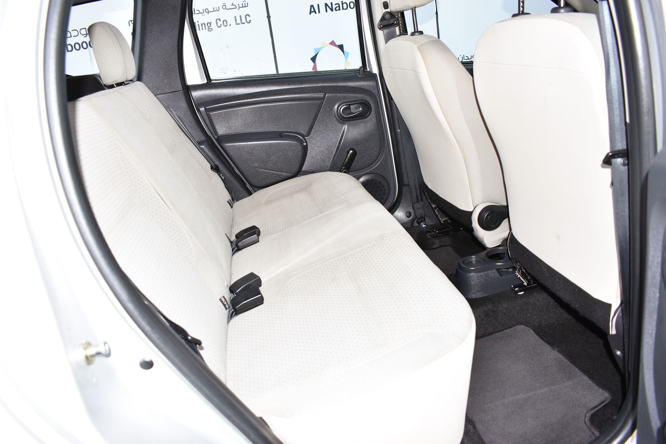 Renault Duster AED 429 PM | 2.0L PE 2WD GCC DEALER WARRANTY