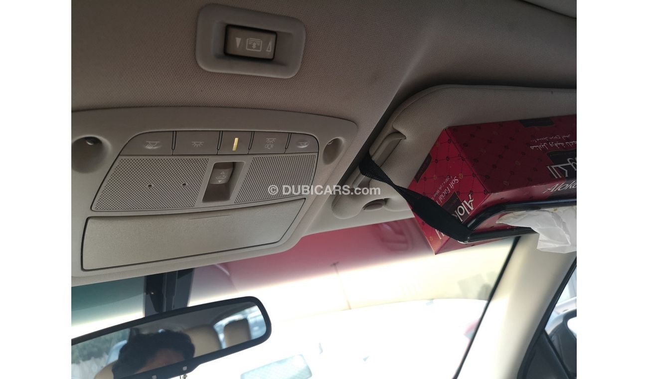 Nissan Pathfinder Pathfinder 3.5 SV 4WD AT + Navigation, SV 6 Cylinders 3.5L CVT transmission  Top of the range. Full