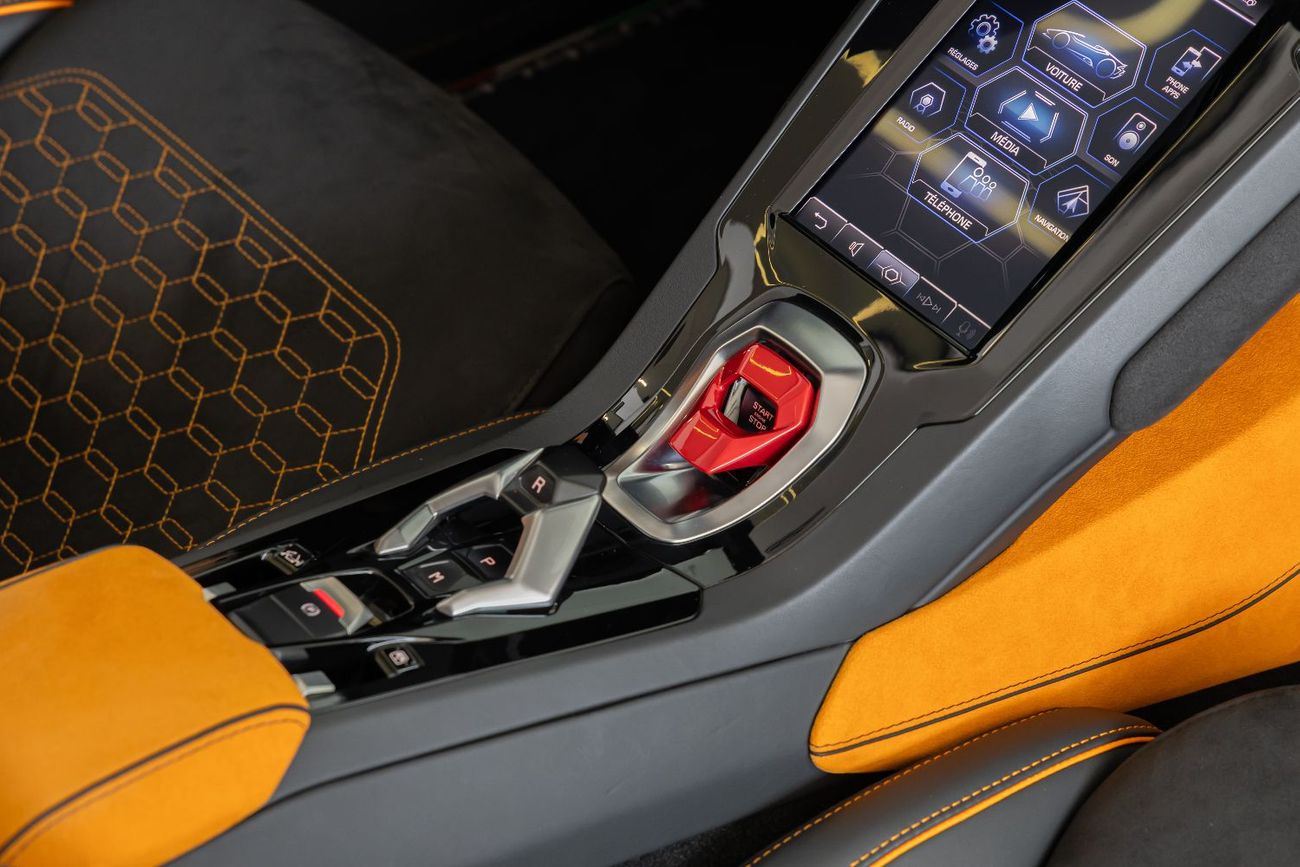 Lamborghini Huracan Evo Spyder 2024 LAMBORGHINI HURACÁN EVO SPYDER  | FULL OPTIONS | CARBON FIBER | EUROPEAN SPECS