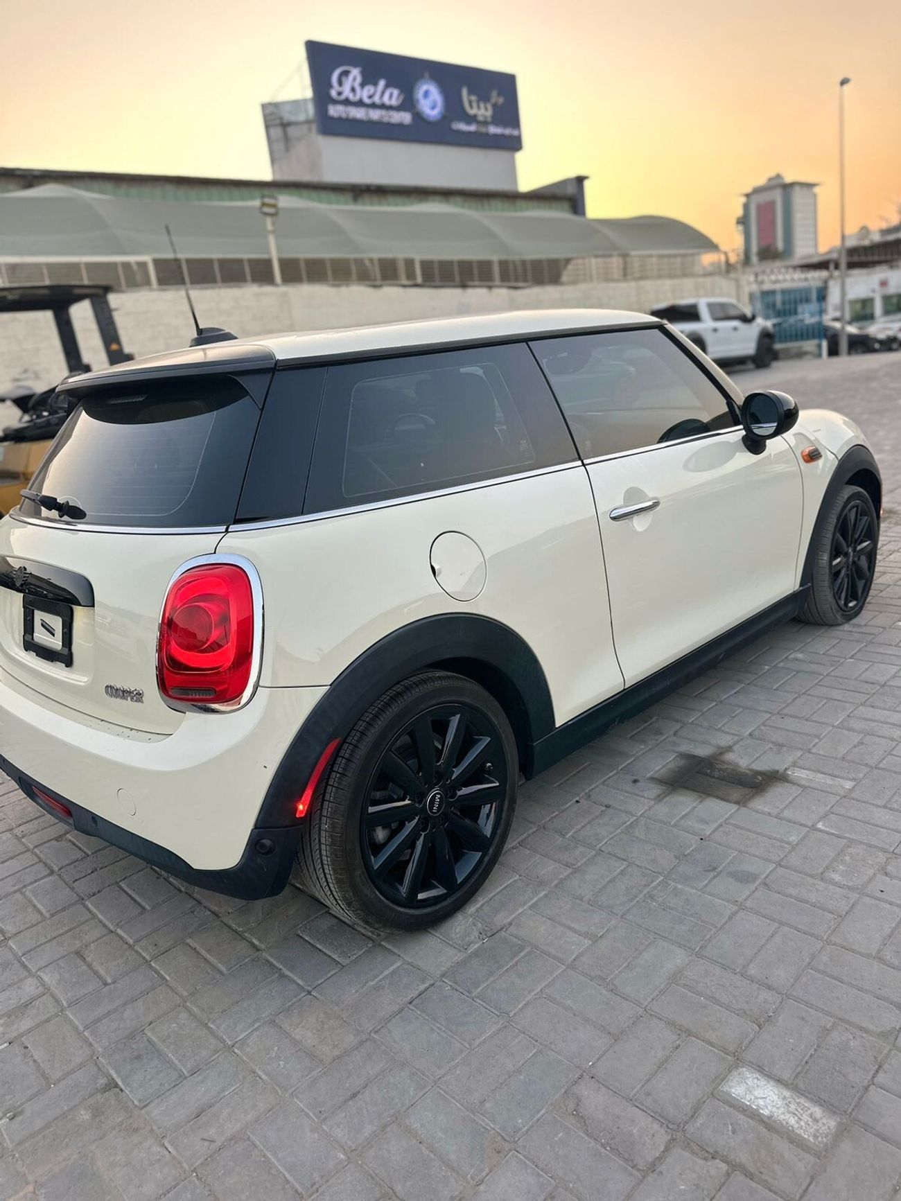 Mini Cooper 1.5 L Turbo