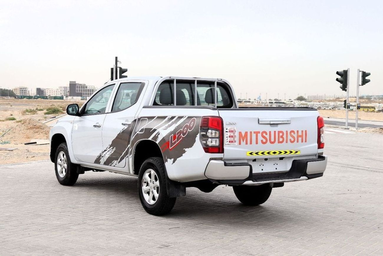 Mitsubishi L200 GLX 2.4L