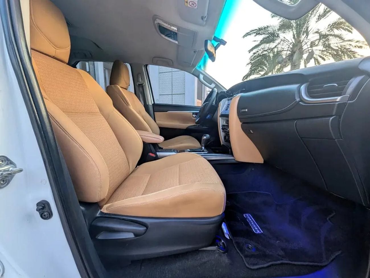 Toyota Fortuner DIESEL VXR Full Option V4 2.8L