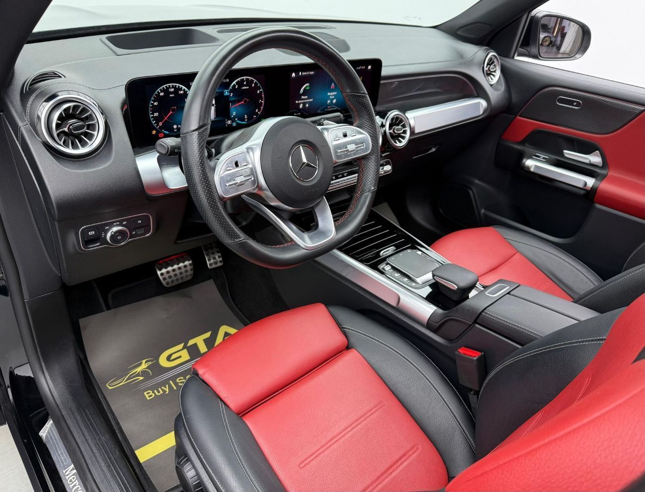 مرسيدس بنز GLB 250 4MATIC 2.0L 2022 Mercedes Benz GLB 250 4MATIC, 2027 MB Warranty + Service, Full MB Service History,