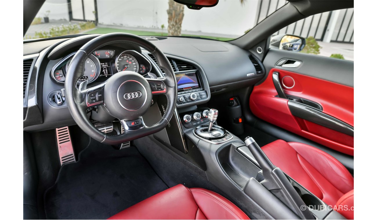 Audi R8 V8 S-Tronic - Full Agency Service History - Carbon Fiber Pack - AED 3,701 PM - 0% DP