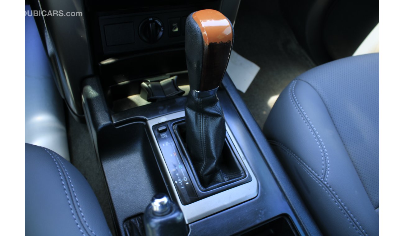 تويوتا برادو 4.0L PETROL, Alloy Rims, Leather Seats, Rear Parking sensor, Front & Rear A/C ( LOT # 6886)