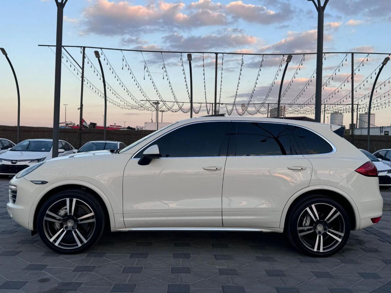 Porsche Cayenne Turbo S 4.8L (550 HP)