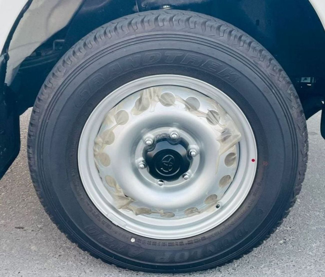تويوتا هيلوكس PREMIER GL 2.4L Double Cab Utility