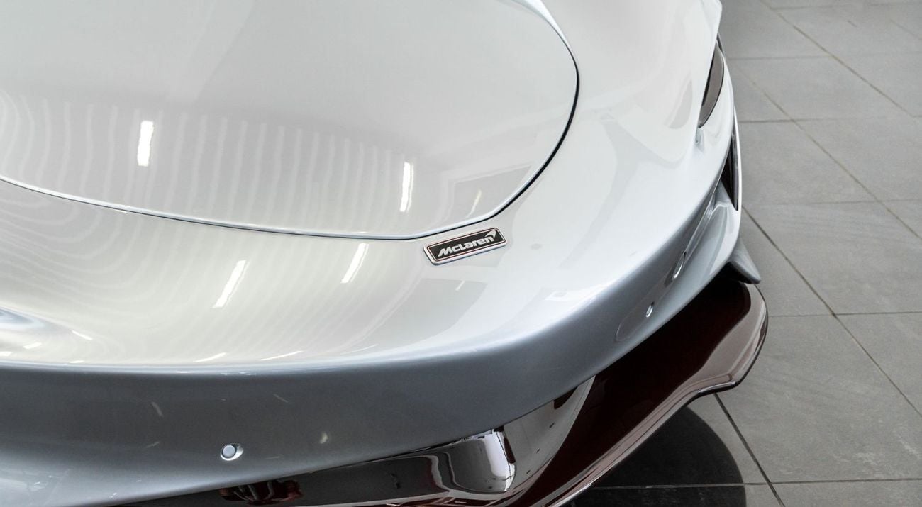 McLaren Speedtail STD