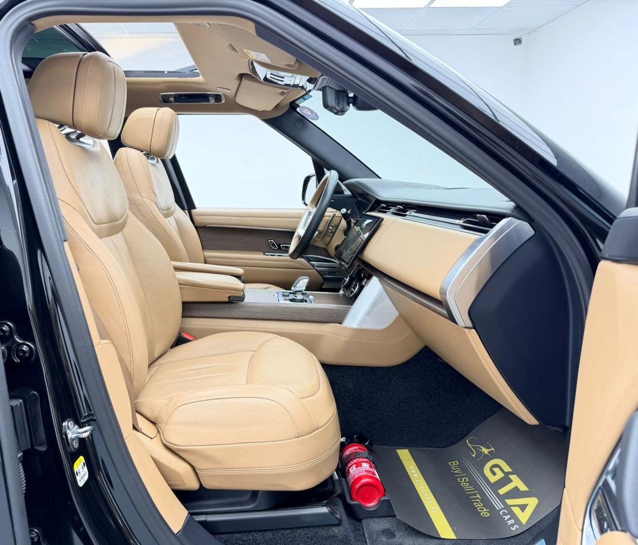 لاند روفر رينج روفر 2023 Land Rover Range Rover HSE P400, 11/2028 Range Rover Warranty + Service Contract, Full Service 