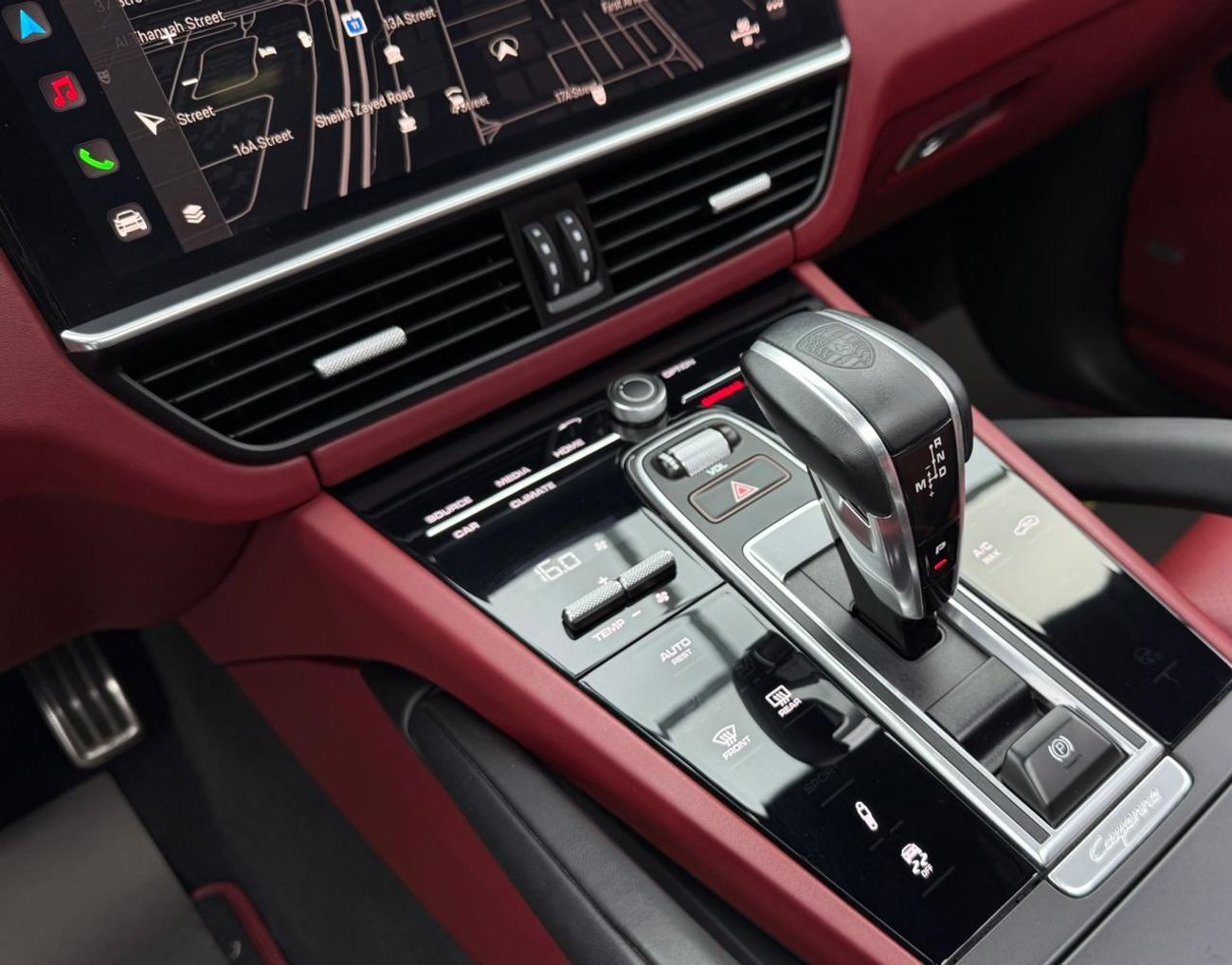 بورش كايان GTS 2022 Porsche Cayenne GTS, 2027 Porsche Warranty, Full Porsche Service History, Low Km, GCC