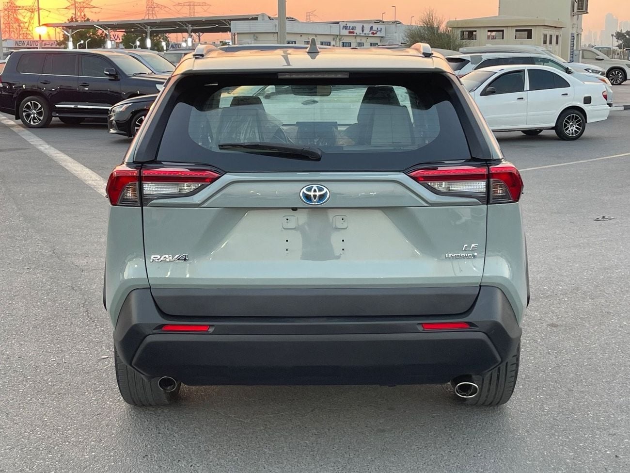 Toyota RAV4 LE 2.5L (219 HP) 2019 TOYOTA RAV4 LE HYBRID 4x4 IMPORTED FROM USA