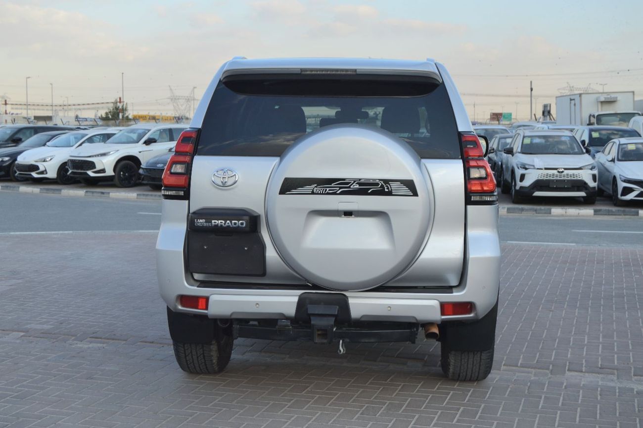 Toyota Prado *Toyota Land cruiser Prado*   Right Hand Drive Model: *2018* Push button start,  Engine: V4/ 2.8L