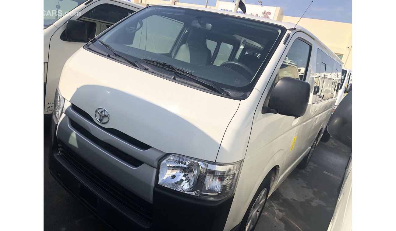 Toyota Hiace Toyota Hiace bus,model:2015.Excellent condition