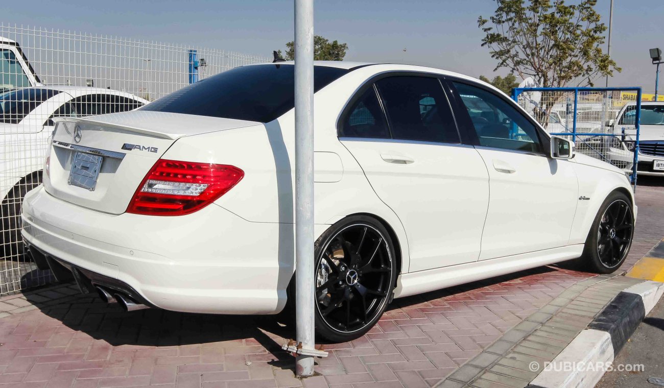 Mercedes-Benz C 63 AMG