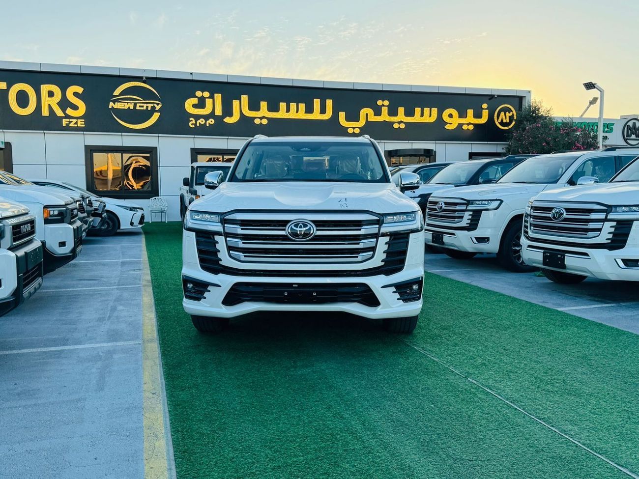 تويوتا لاند كروزر LC300 VXR 3.5L PTR 2026 FULL OPTION
