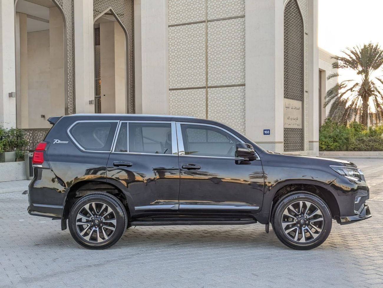 Toyota Prado TX-L Toyota Prado 2019 Black colour LHD Gcc specs 4x4